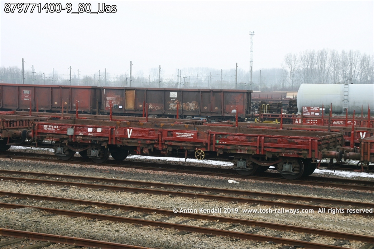 879771400-9_80_Uas.jpg